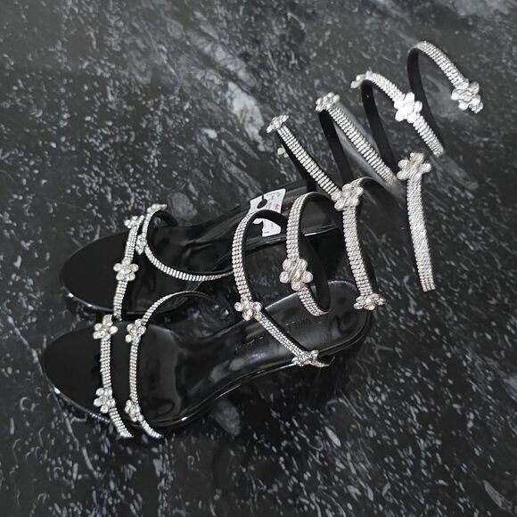 BRAND NEW WILD DIVA ELEGANT RHINESTONE STRAPPY BLOCK-HEEL SANDAL - Picture 6 of 16